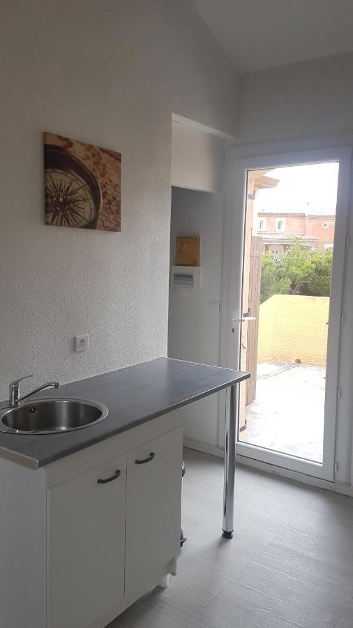 Appartement T2 avec cabine à St Pierre La Mer Fleury  Extérieur photo
