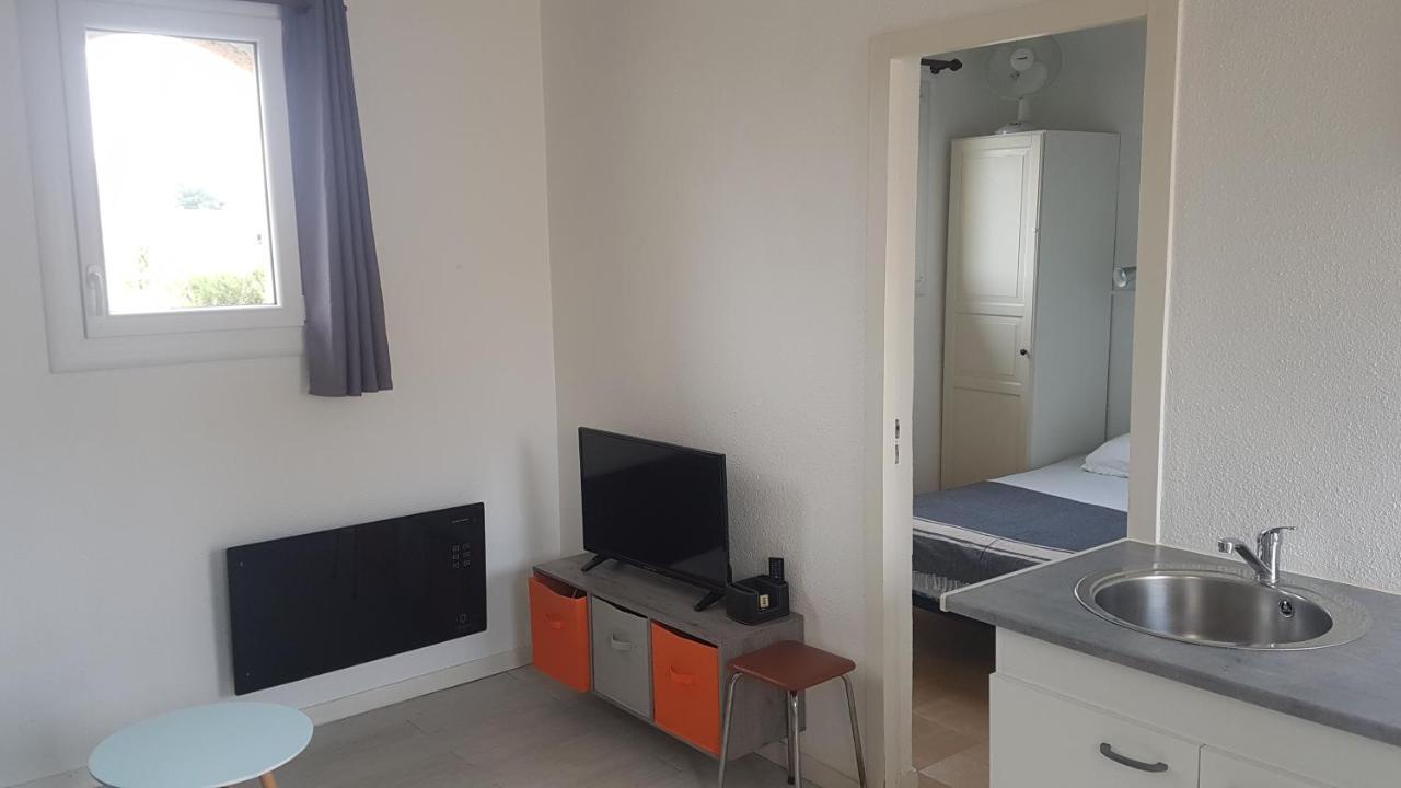 Appartement T2 avec cabine à St Pierre La Mer Fleury  Extérieur photo